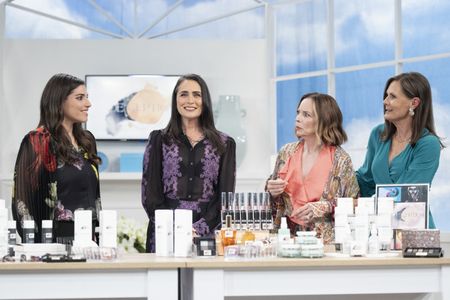 AMANDA SETTON, RENA SOFER, SUSAN BATTEN, LYNN HERRING