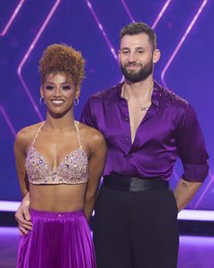 SELENA, ALLEN
