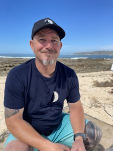 Stuart Anderson at Stilbaai. (National Geographic/Robert Cowling)
