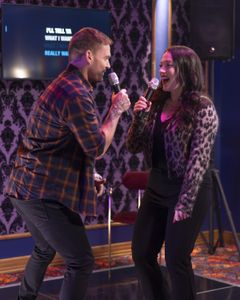 SEANN WILLIAM SCOTT, KAT DENNINGS