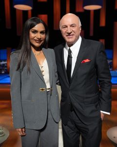 MINDY KALING, KEVIN O'LEARY