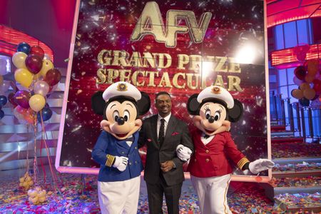 MICKEY MOUSE, ALFONSO RIBEIRO, MINNIE MOUSE