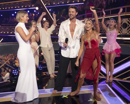 JULIANNE HOUGH, WITNEY CARSON, ROBERT IRWIN, DYLAN EFRON, DANIELLA KARAGACH, EMMA SLATER