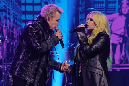 BILLY IDOL, AVRIL LAVIGNE