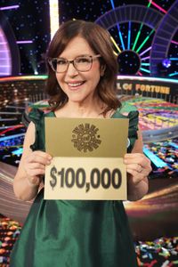 LISA LOEB