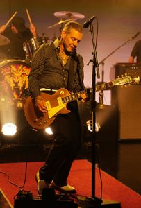 SOCIAL DISTORTION