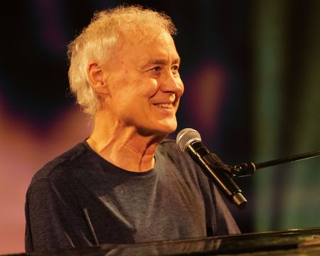 BRUCE HORNSBY