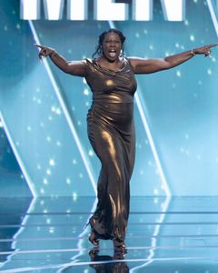 LESLIE JONES