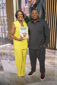 TAMRON HALL, KENAN THOMPSON