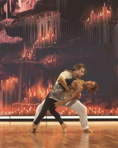 ERIK, SELENA