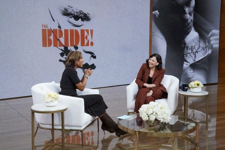 ROBIN ROBERTS, MAGGIE GYLLENHAAL