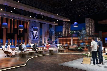 BARBARA CORCORAN, JOANNA GAINES, CHIP GAINES, KEVIN O'LEARY, LORI GREINER, DANIEL LUBETZKY