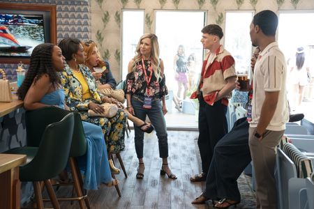 QUINTA BRUNSON, SHERYL LEE RALPH, LISA ANN WALTER, LAUREN WEEDMAN, CHRIS PERFETTI, JANELLE JAMES, TYLER JAMES WILLIAMS