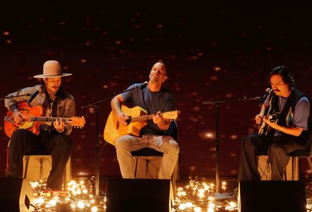JACK JOHNSON FEATURING HERMANOS GUTIÉRREZ