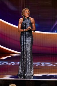 ROBIN ROBERTS
