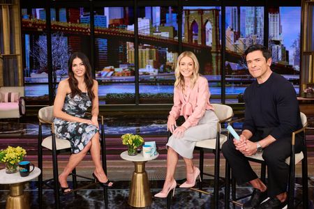 JENNA DEWAN, KELLY RIPA, MARK CONSUELOS