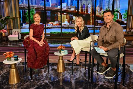 JENNIFER LOPEZ, KELLY RIPA, MARK CONSUELOS