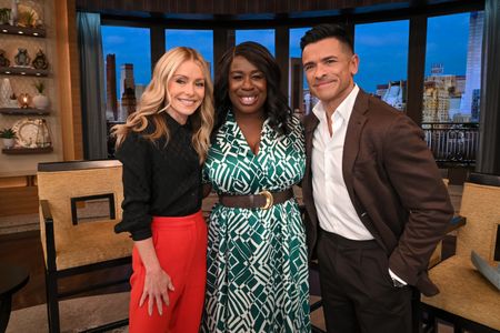 KELLY RIPA, UZO ADUBA, MARK CONSUELOS