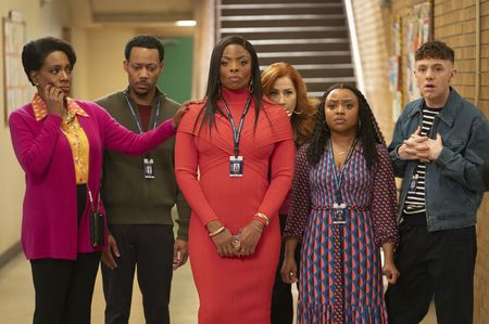 SHERYL LEE RALPH, TYLER JAMES WILLIAMS, JANELLE JAMES, LISA ANN WALTER, QUINTA BRUNSON, CHRIS PERFETTI