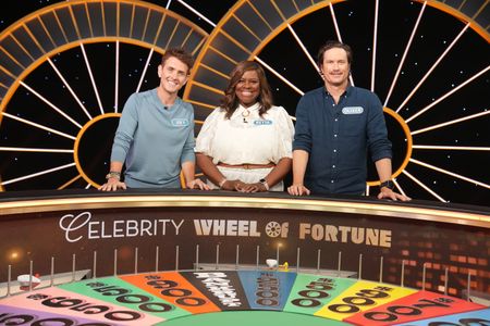 JOEY MCINTYRE, RETTA, OLIVER HUDSON