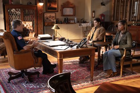 CHRIS O'DONNELL, HUNTER MCVEY, HAILEY KILGORE