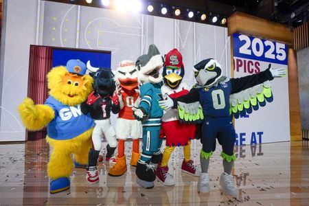 RAY, TORO, SEBASTIAN, SHARKIE, BLITZ, FREDBIRD