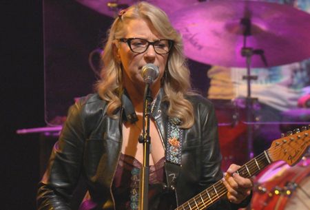TEDESCHI TRUCKS BAND