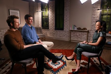 GLEN POWELL, ELI MANNING, LINSEY DAVIS