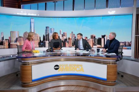 LARA SPENCER, ROBIN ROBERTS, GEORGE STEPHANOPOULOS, SAM CHAMPION