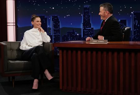AMANDA PEET, JIMMY KIMMEL