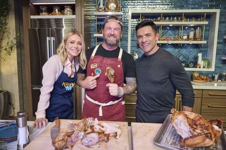 MATT GROARK, KELLY RIPA, MARK CONSUELOS