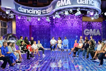 TOP ROW: ANDY REICHTER, BRANDON ARMSTRONG, LAUREN JAUREGUI, JULIANNE HOUGH, BRUNO TONIOLI, WHITNEY LEAVITT, MARK BALLAS. BOTTOM ROW: YLEE ARNOLD, SCOTT HOYING, PASHA PASHKOV, DANIELLE FISHEL, EZRA SOSA, JORDAN CHILES, WITNEY CARSON, ROBERT IRWIN, GIO BENITEZ, JANAI NORMAN, ALFONSO RIBEIRO, ELAINE HENDRIX, ALAN BERSTEN, BARON DAVIS, BRITT STEWART, DYLAN EFRON, DANIELLA KARAGACH
