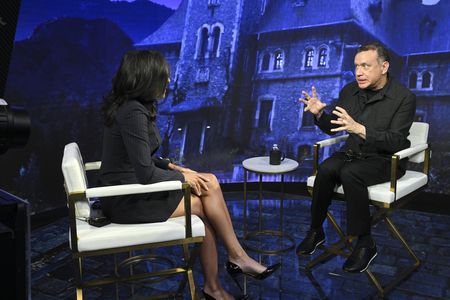 Linsey Davis, Fred Armisen