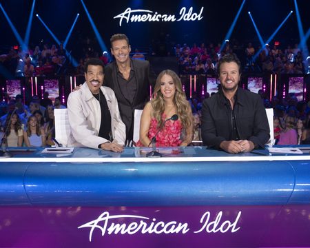 LIONEL RICHIE, RYAN SEACREST, CARRIE UNDERWOOD, LUKE BRYAN