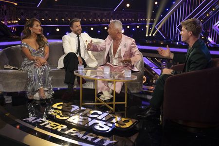 CARRIE ANN INABA, DEREK HOUGH, BRUNO TONIOLI, ROBERT IRWIN