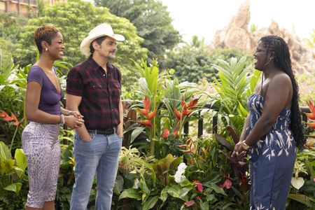 KEKE PALMER, BRAD PAISLEY, MAKIYAH