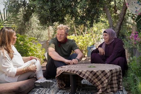 Alya, Gordon Ramsay and Myassar sit and chat. (National Geographic/Justin Mandel)