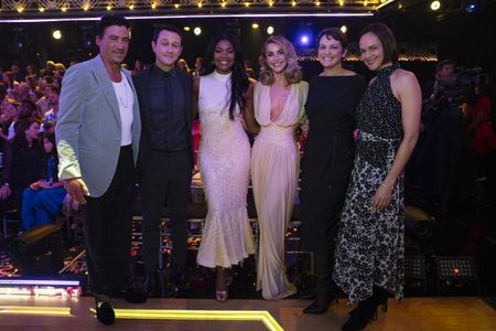 ANDREW KEEGAN, JOSEPH GORDON-LEVITT, GABRIELLE UNION, JULIANNE HOUGH, LARISA OLEYNIK, SUSAN MAY PRATT