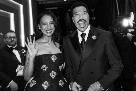 LISA PARIGI, LIONEL RICHIE