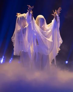 JENNA JOHNSON, JULIANNE HOUGH