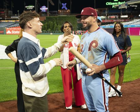 CHRIS PERFETTI, SHERYL LEE RALPH, KYLE SCHWARBER, JANELLE JAMES