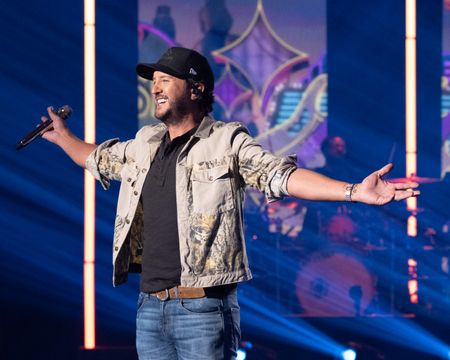 LUKE BRYAN