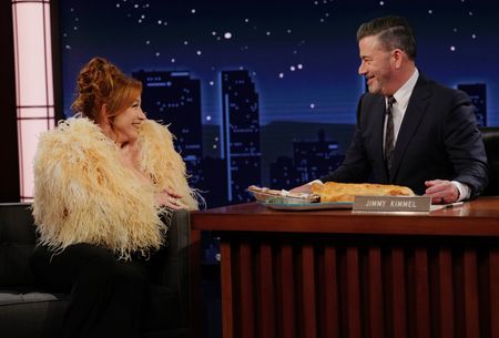 LISA ANN WALTER, JIMMY KIMMEL