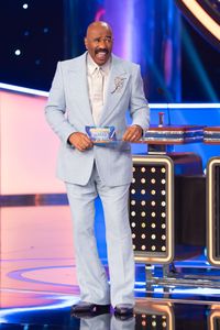 STEVE HARVEY