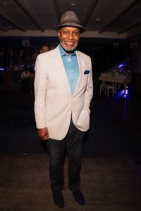 JAMES PICKENS JR.
