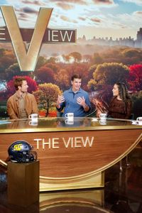 GLEN POWELL, ELI MANNING, SUNNY HOSTIN