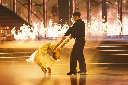 DANIELLA KARAGACH, DYLAN EFRON