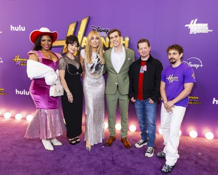 SHANICA KNOWLES, ANNA MARIA PEREZ DE TAGLE, MILEY CYRUS, CODY LINLEY, JASON EARLES, MOISES ARIAS