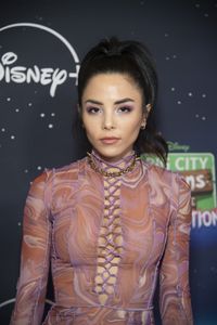 ANNA AKANA