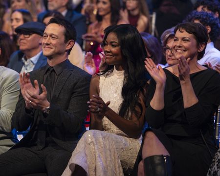 JOSEPH GORDON-LEVITT, GABRIELLE UNION, LARISA OLEYNIK